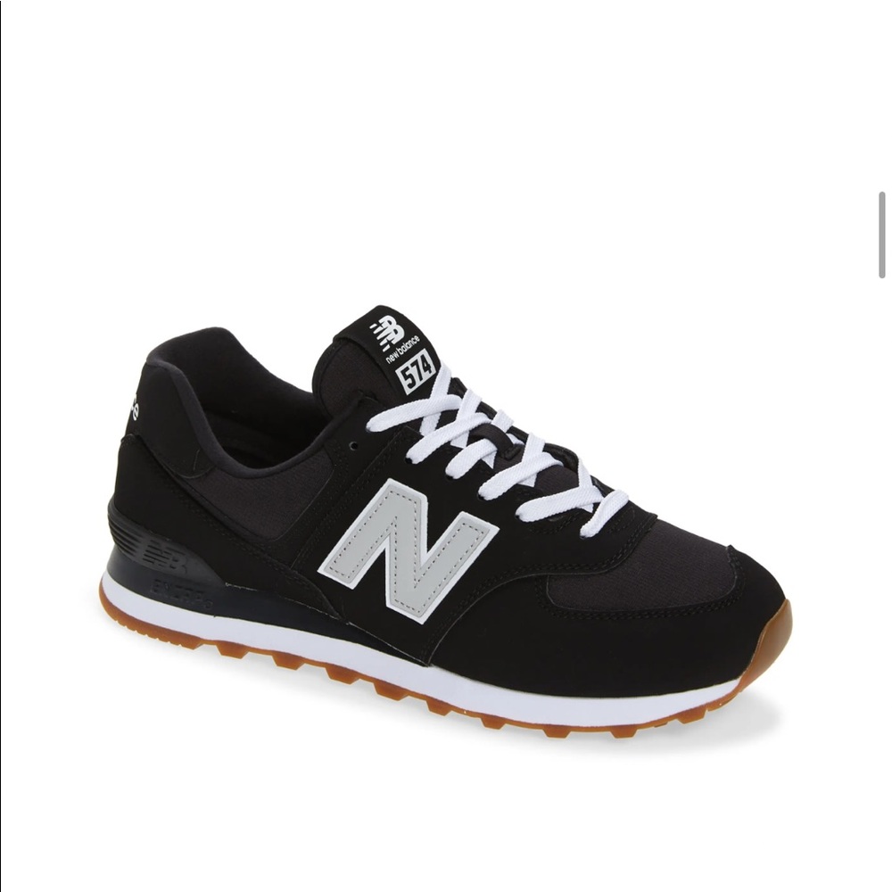 Hard to find New Balance 574 Classics (unisex) Black and Gray size 8